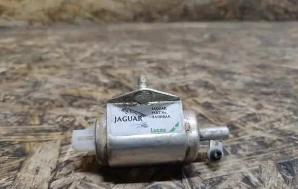 Jaguar XK8 - XKR Gear selector LNA5850AA