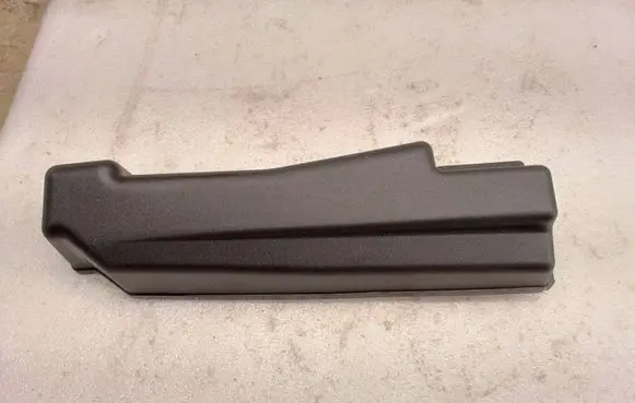 Toyota Avensis T270 Fuse box cover 8266205031