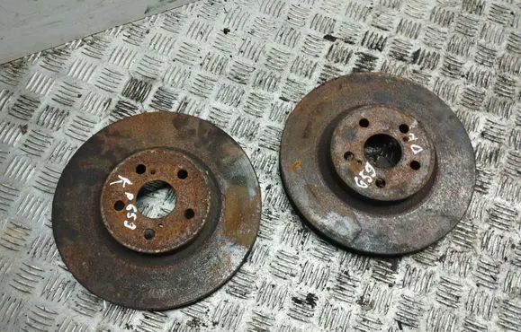 Toyota Avensis T250 Front brake disc