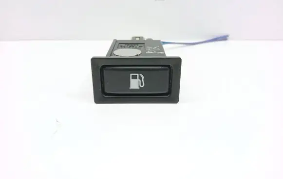 Toyota Avensis T250 Fuel tank opening switch 156795