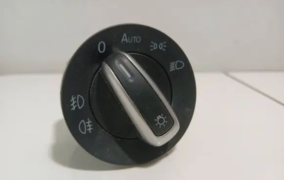 Volkswagen PASSAT CC Light switch 3C8941431A 10002831