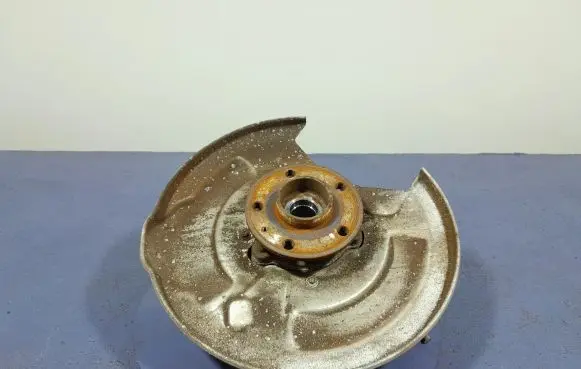 Volvo XC90 Front wheel hub spindle knuckle