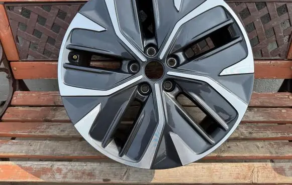 KIA EV6 R19 alloy rim 