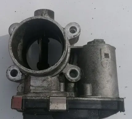 Opel Mokka Engine shut-off valve 55570009DB