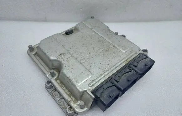Peugeot 307 Engine control unit/module 0281010482 8200126462