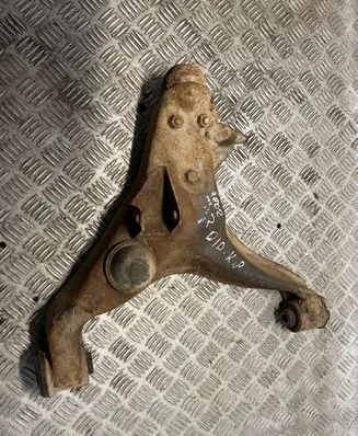 Mitsubishi Pajero Front lower control arm/wishbone