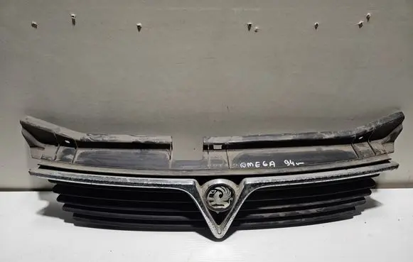 Opel Omega B1 Front grill 90459943 90459941