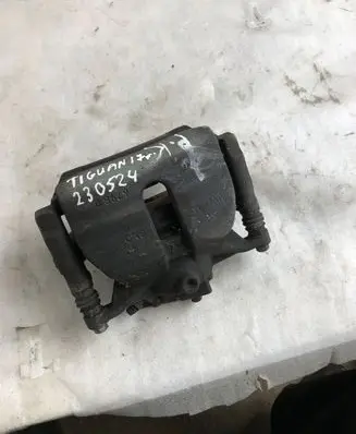 Volkswagen Tiguan Front brake caliper 5714b