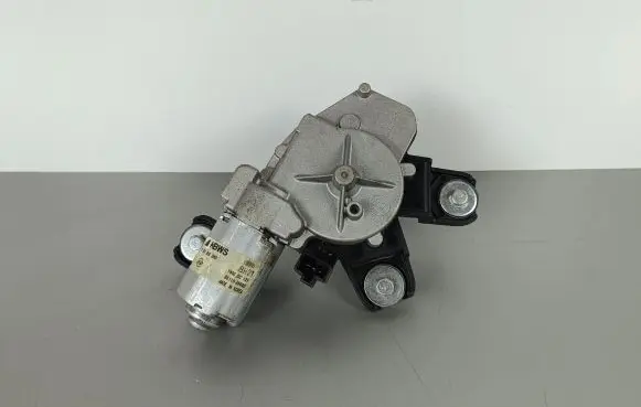 SsangYong Rexton Rear window wiper motor 8611036000