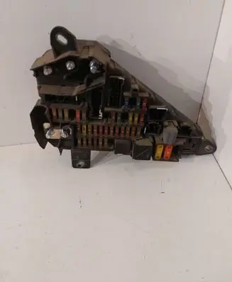 BMW 5 E60 E61 Fuse module 6906588 518811054