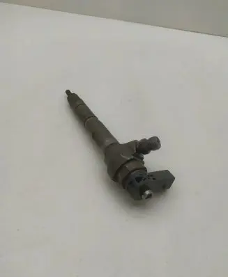 Audi A5 8T 8F Fuel injector 0445110369 03L130277J