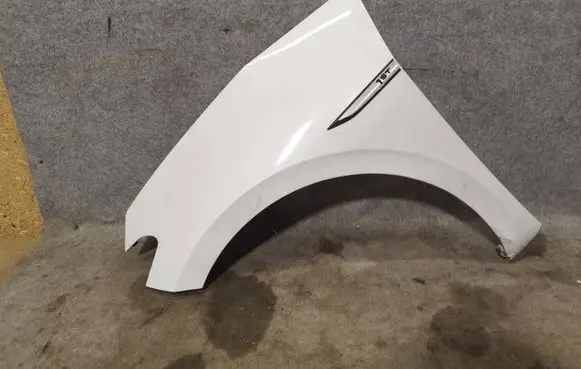 Volkswagen ID.3 Fender 10A821431