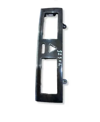 Mercedes-Benz C W203 Tailgate emergency lock open trim 41190704 A2036804082 P9401008