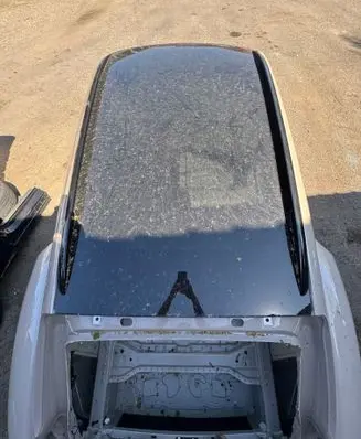 Porsche Taycan 9J1 Sunroof glass 