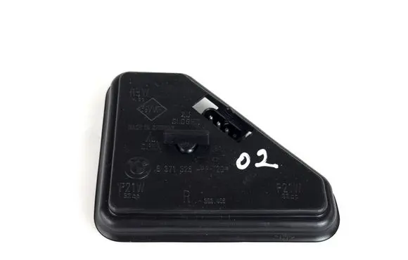 Tailgate rear/tail lights