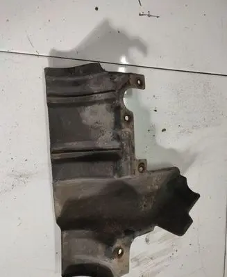 Mitsubishi Grandis Engine splash shield/under tray 