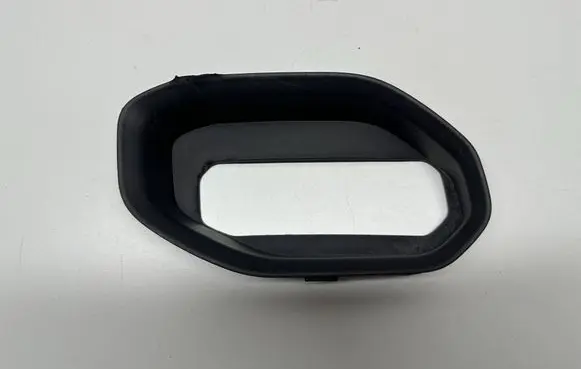Ram 1500 DT Front fog light trim/grill 68274599AA 65620K 6128