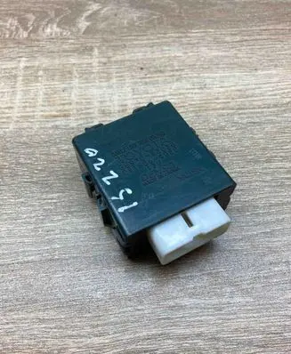 Lexus IS 220D-250-350 Door control unit/module 8597053030 0515004060
