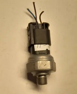 BMW 1 F20 F21 Air conditioning (A/C) pressure sensor 932365801 24055910