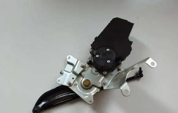 Mitsubishi Outlander Tailgate/trunk/boot lift motor 42711010670