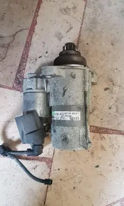 Volkswagen Touran I Starter motor 02Z911023H
