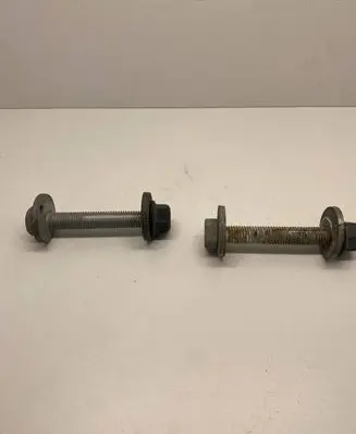 Chevrolet Traverse II Rear suspension camber bolt 11547214