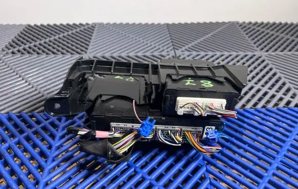 Lexus CT 200H Engine control unit/module ECU 8968176080