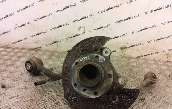 BMW 1 E82 E88 Front wheel hub