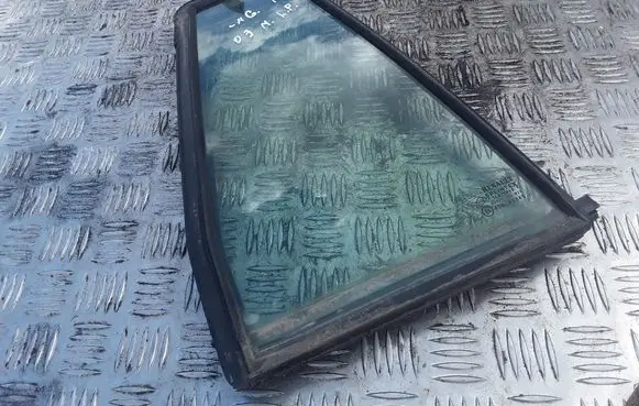 Renault Laguna II Rear vent window glass E643R E643R00049