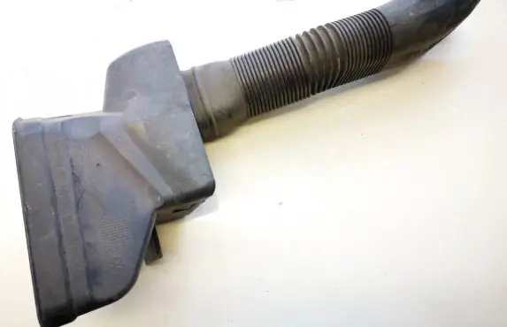 Skoda Fabia Mk1 (6Y) Air intake hose/pipe 6q0129618g