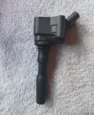 Skoda Octavia Mk3 (5E) High voltage ignition coil 04E905110K
