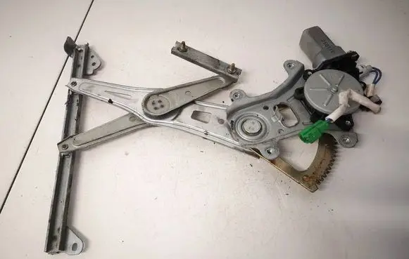 Subaru Legacy Sliding door window regulator with motor