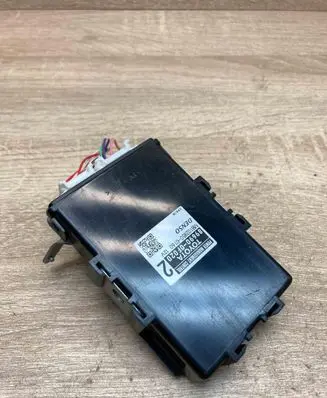 Toyota Verso Power management control unit 896900F020 MB1028500160