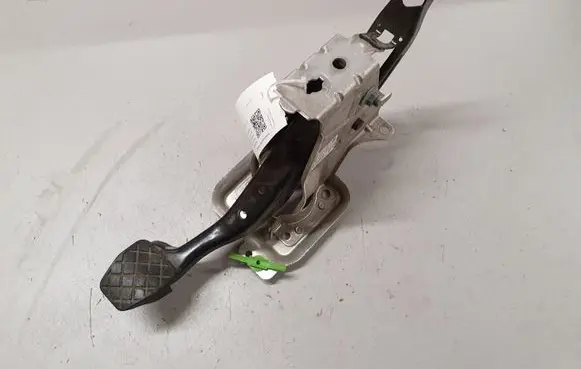 Volkswagen Touran I Brake pedal 1T1721057L