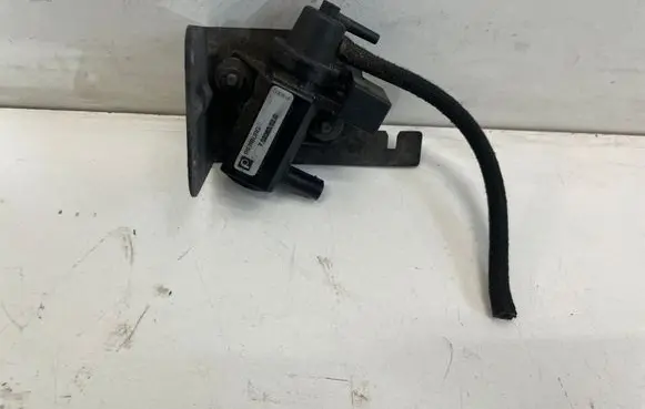 BMW 1 E81 E87 Turbo solenoid valve 702063020