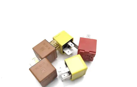 Opel Astra H Other relay 90491314