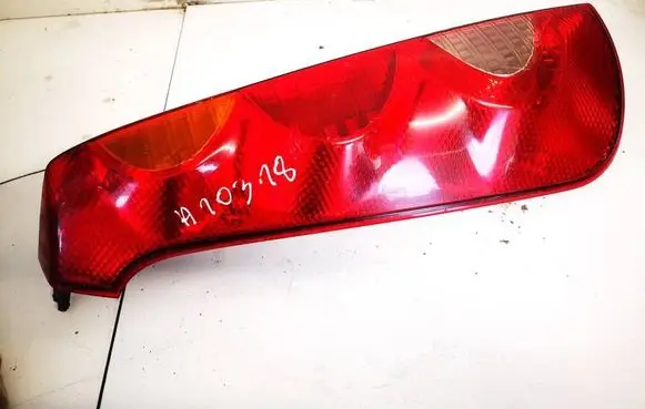 Nissan Note (E11) Rear/tail lights