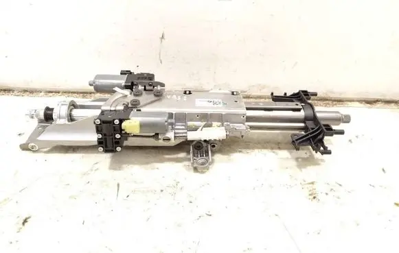 BMW 7 G11 G12 Steering wheel axle 7045955237