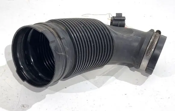 Audi A4 S4 B9 Air intake hose/pipe 04L129661B