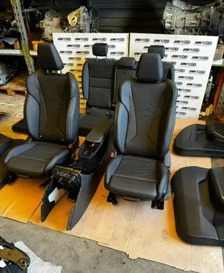 BMW X1 U11 Seat set 