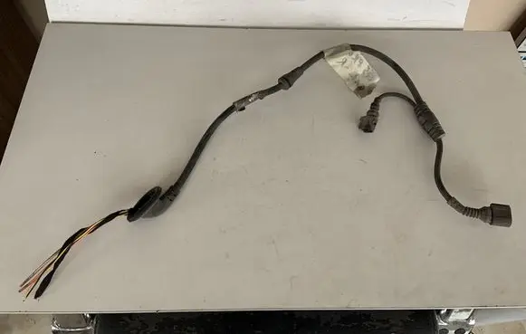 Audi Q5 SQ5 Rear ABS sensor wiring 8R1972254