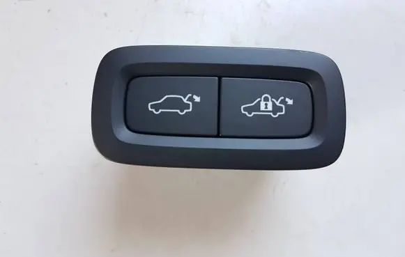 Polestar 2 Tailgate/boot open switch button 31674801 8888780750