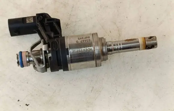 Volkswagen T-Cross Fuel injector 04E906036AT