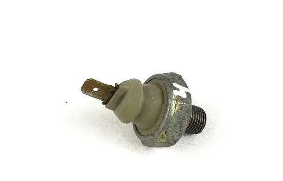 Audi A6 S6 C5 4B Oil pressure sensor 068919081a