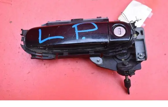 Audi A3 S3 A3 Sportback 8P Front door exterior handle