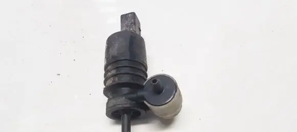 Audi A6 S6 C5 4B Windscreen/windshield washer pump