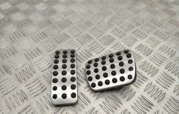 Mercedes-Benz CLA C117 X117 W117 Foot rest pad/dead pedal A2462901400 A1643000082
