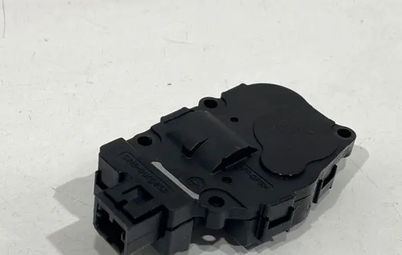 Mercedes-Benz ML W166 Air flap motor/actuator T1015556H EFB43605 210820123B