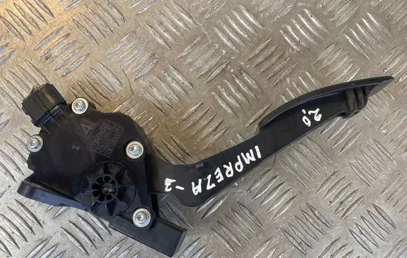 Subaru Impreza III Accelerator throttle pedal 36010AG140 1988007120 10K16B00073