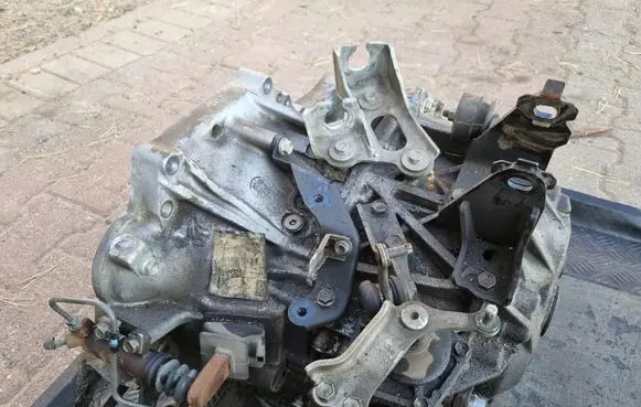 Toyota RAV 4 (XA40) Manual 5 speed gearbox XXXXXXXX